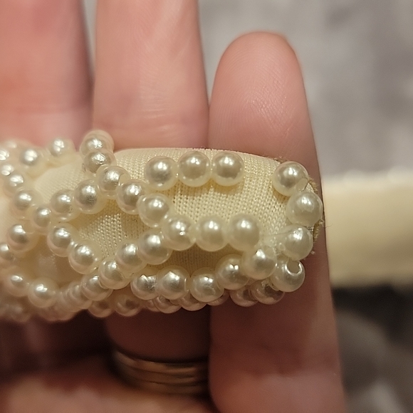 Lulus Reign of Romance White Pearl Beaded Headband & Unbranded Faux Pearl - Picture 4 of 13